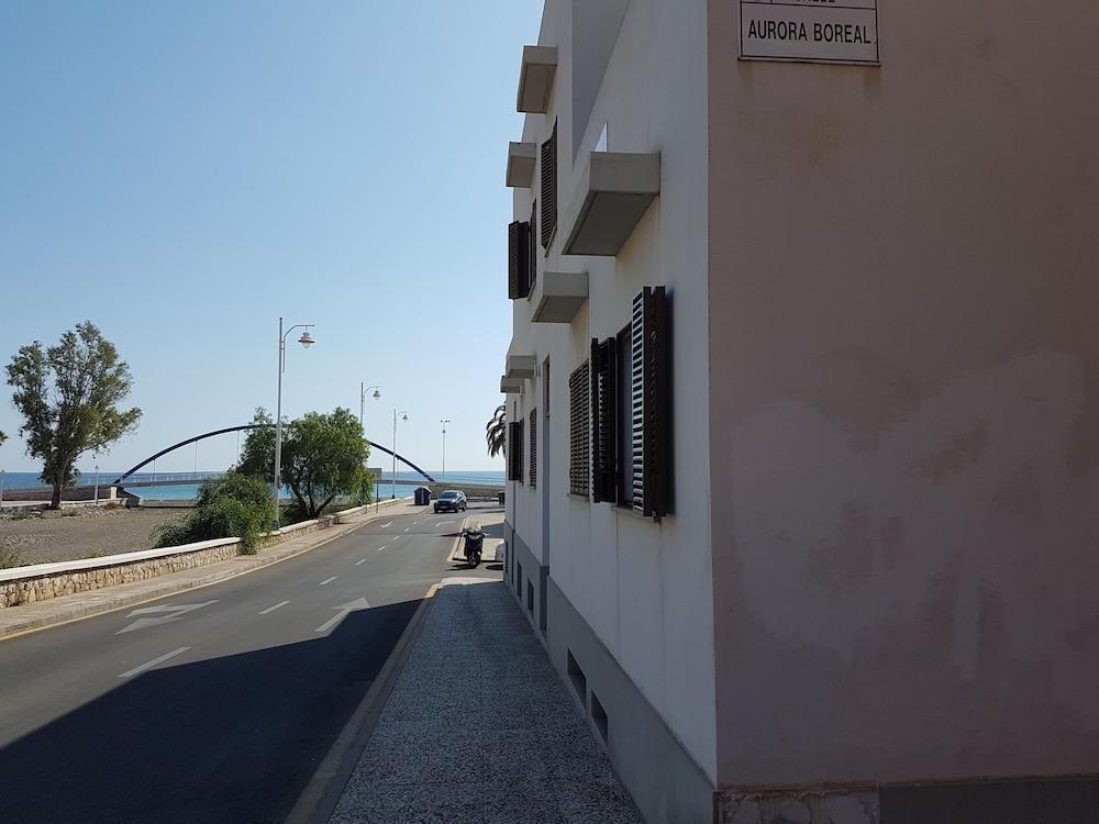 Toctoc Pedregalejo Beach Apartment Málaga Dış mekan fotoğraf